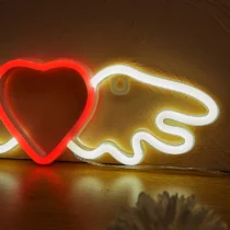 Neon Verlichting Vliegend Hart Sign